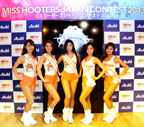 MISS HOOTERS JAPANが大阪中之島ビアガーデンに登場！
