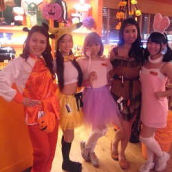 HOOTERS GIRLハロウィン仮装コンテスト結果発表！